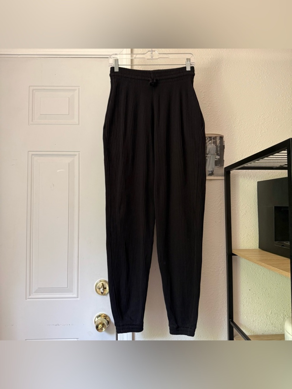 BASERANGE black organic cotton rib ribbed knit pull on jogger pants